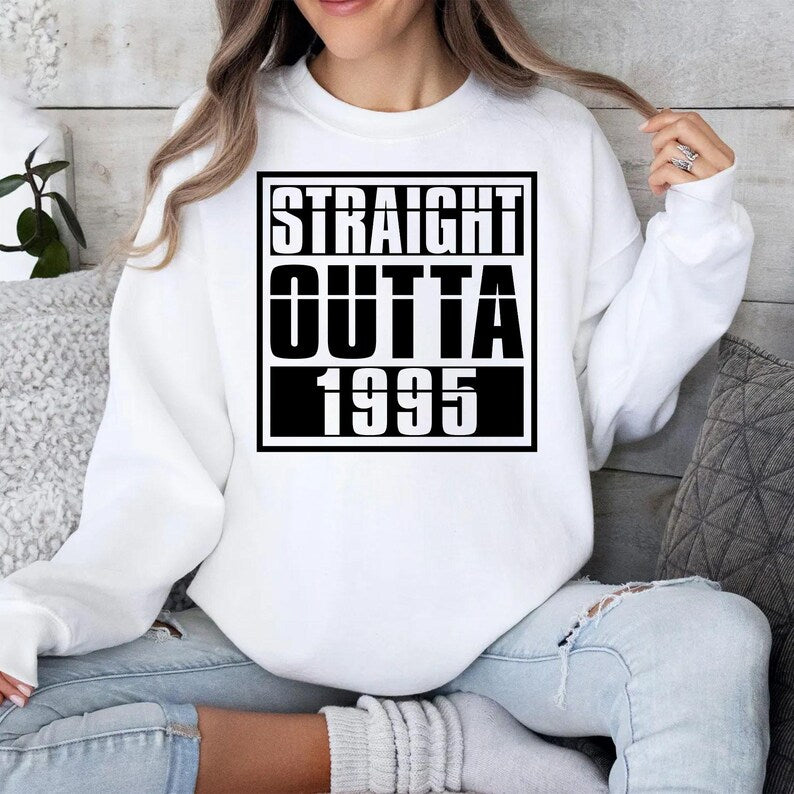 Personalised Straight Outta crewneck sweatshirt designed for birthdays, Christmas celebrations, family reunions, holidays, travel adventures, city pride events, university graduations, sports gatherings, friendship occasions, and special milestones. Featuring custom location text, this personalised sweatshirt helps commemorate favourite places and memorable life experiences.