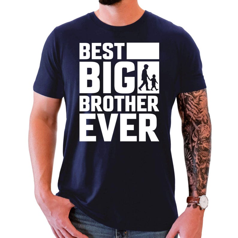 Comfortable big brother t shirt suitable for everyday wear, family outings, school events, holidays, family gatherings and casual occasions. The stylish design allows proud brothers to celebrate their important family role while enjoying a soft and comfortable t shirt suitable for regular use.