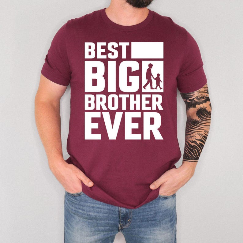 Big brother gift shirt suitable for boys, teenagers, young adults and proud older brothers. This sibling themed t shirt is perfect for families preparing for a new baby, pregnancy announcements and special family celebrations. A versatile design loved by brothers of all ages.
